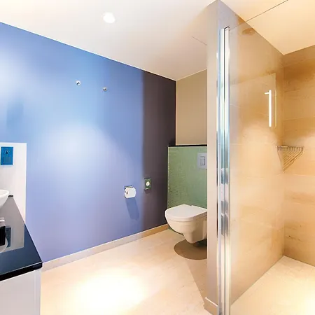 Hotel Nyx By Leonardo 4*